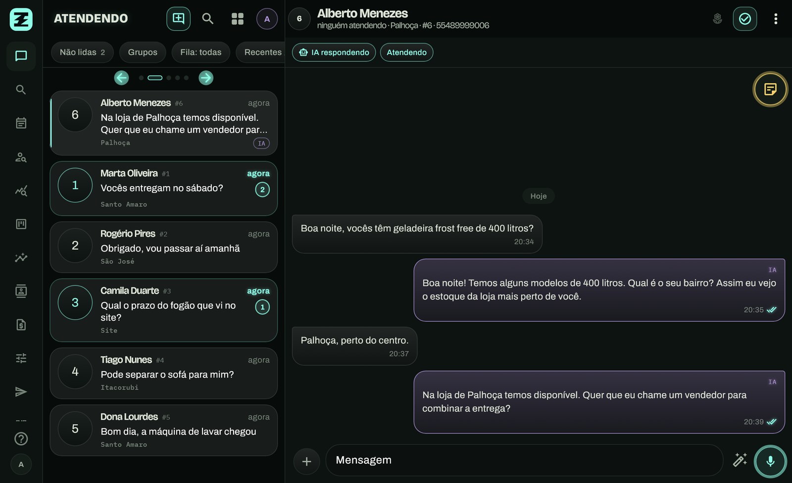 Tela do TalkZapp no computador: lista de conversas com a fila de cada loja